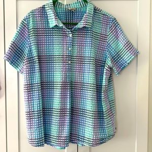 LL Bean short-sleeve seersucker popover shirt
